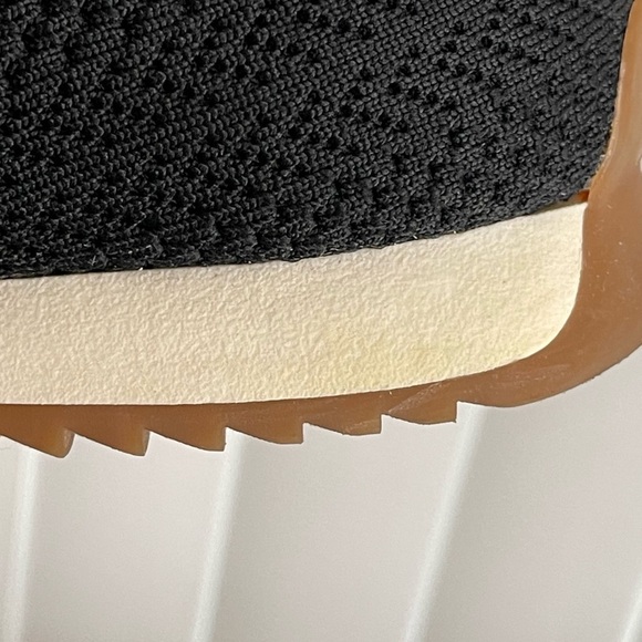 Born Newbury Slip-On Sneaker Black Size 10 - Picture 15 of 16